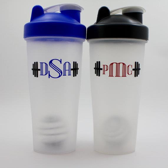 USA Customers 1000pcs 700ml Shaker Bottle With Ball Be Shipped By Sea